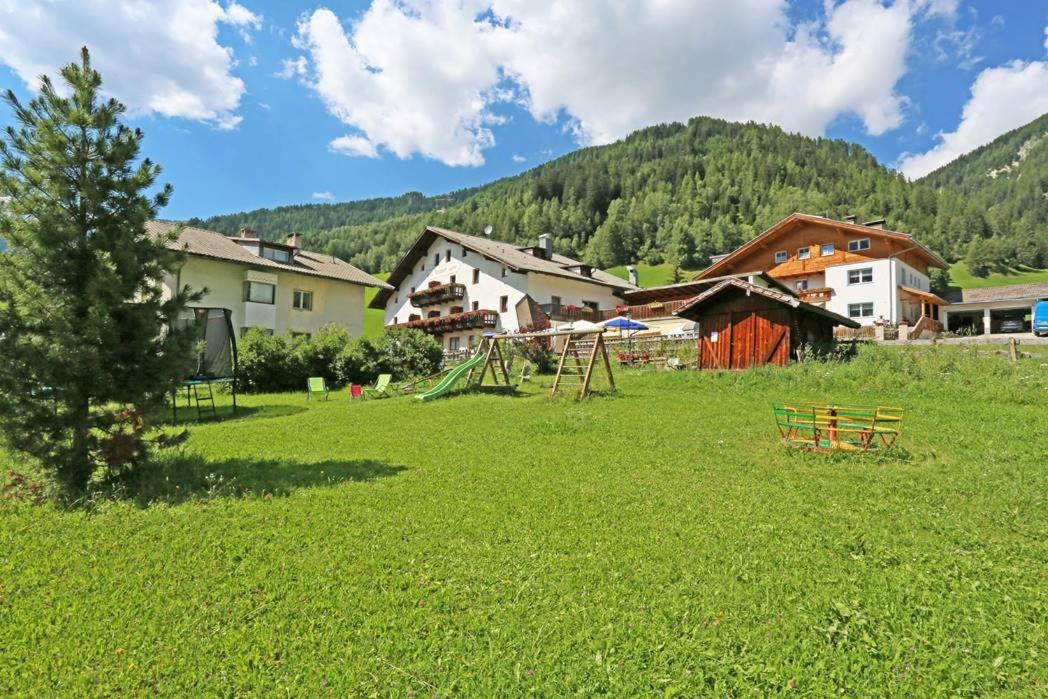 Gasthof Albergo Neuwirt Val di Vizze Dış mekan fotoğraf